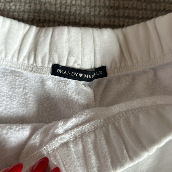BRANDY MELVILLE 2 PAIRS OF SHORTS !!! - Picture 7 of 8